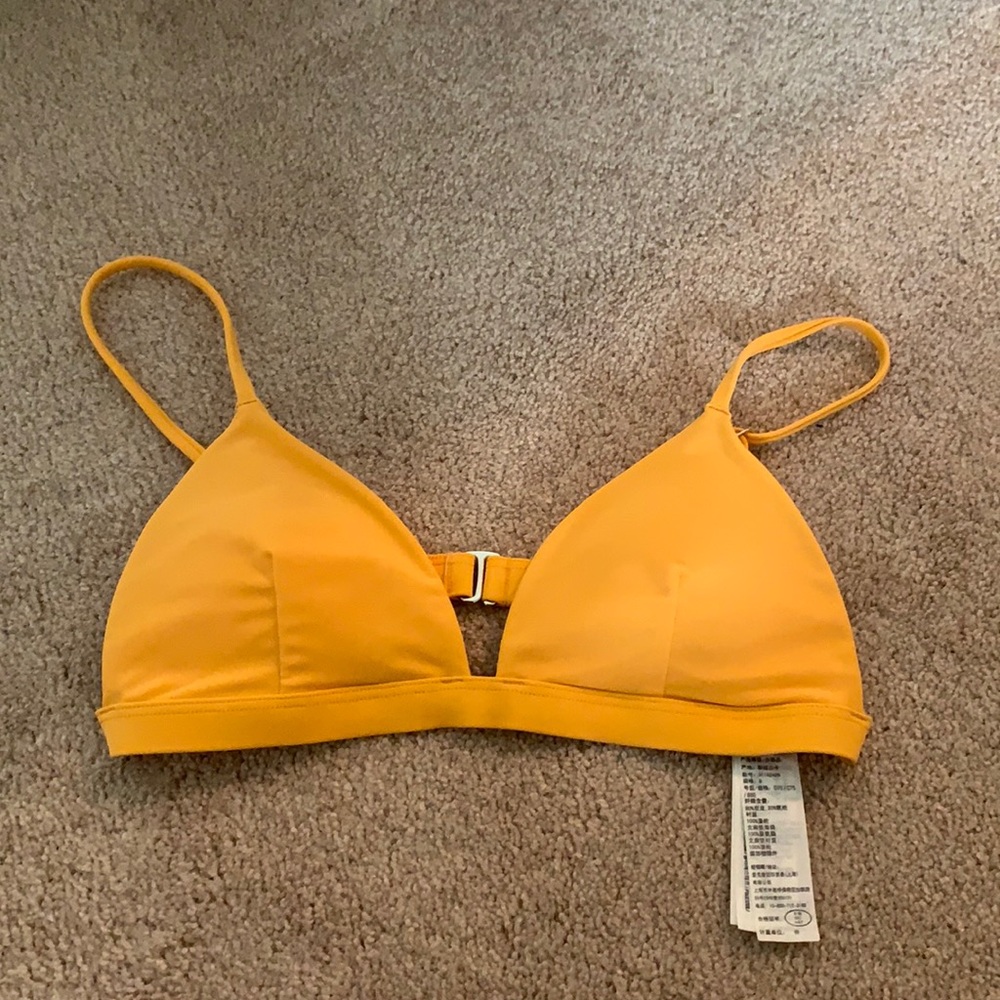 YELLOW HOLLISTER TRIANGLE SWIM TOP SIZE S